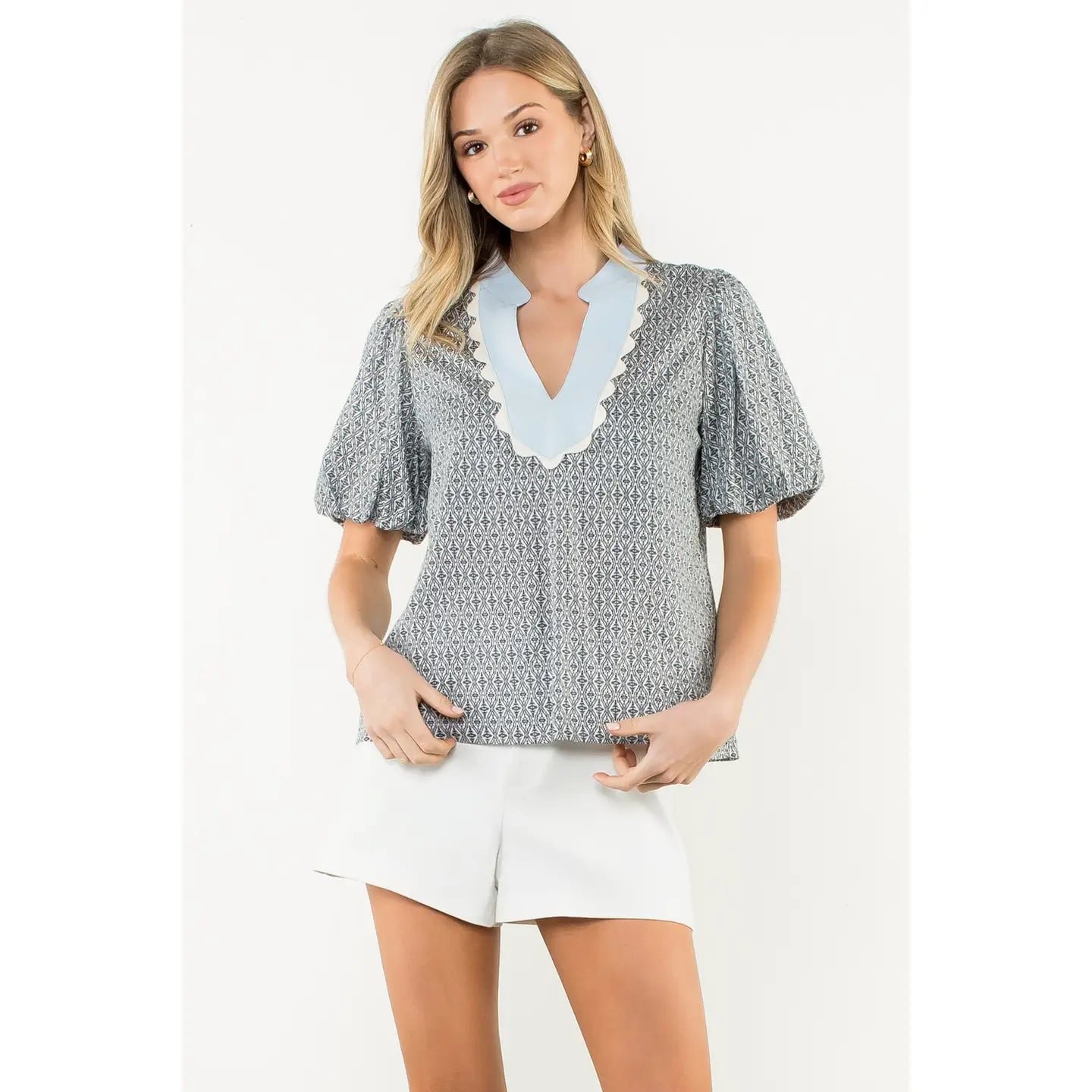 Trim Scallop Top