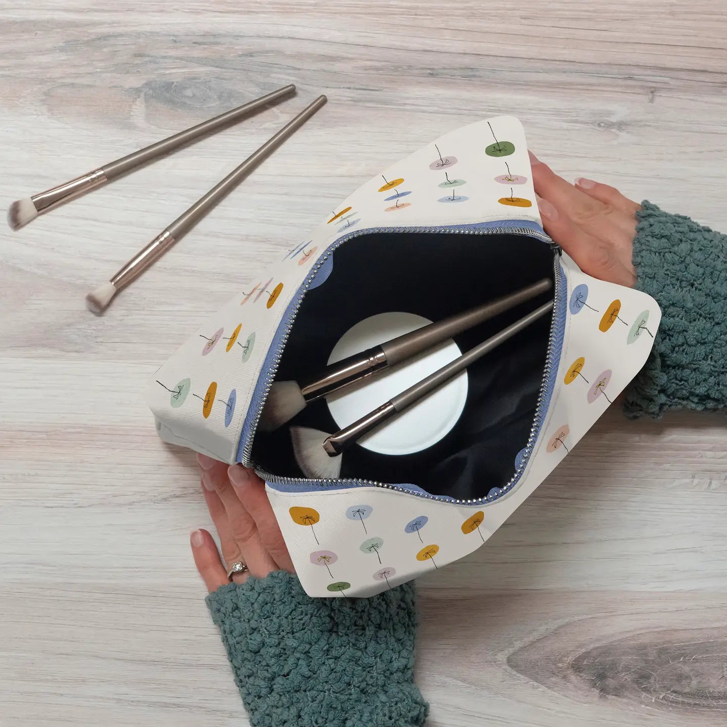 Palms Cosmetic Loaf Bag