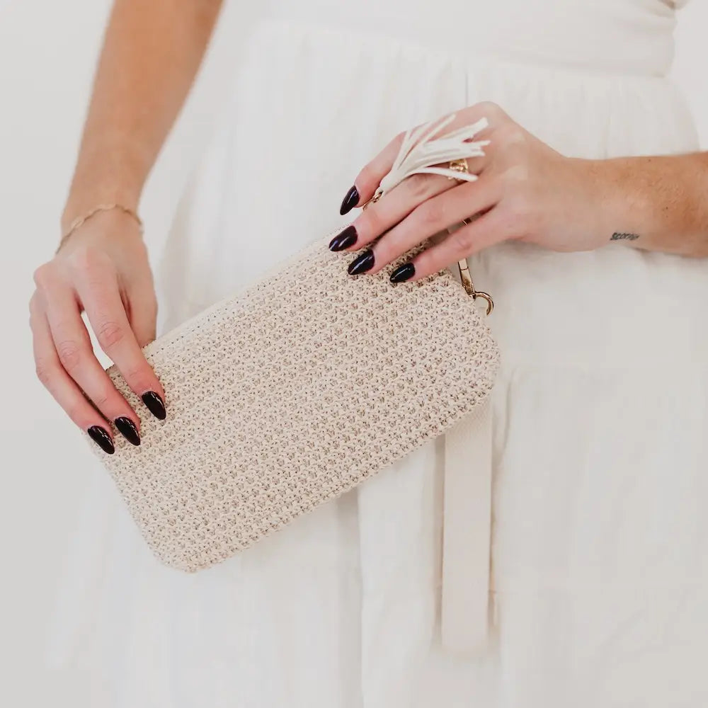 Rome Raffia Wallet